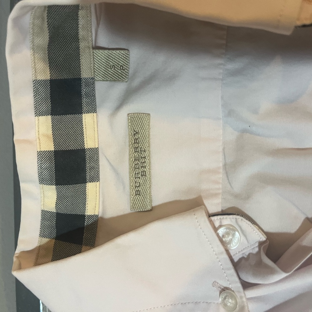 Burberry Cream Dress Shirt Elegant Design